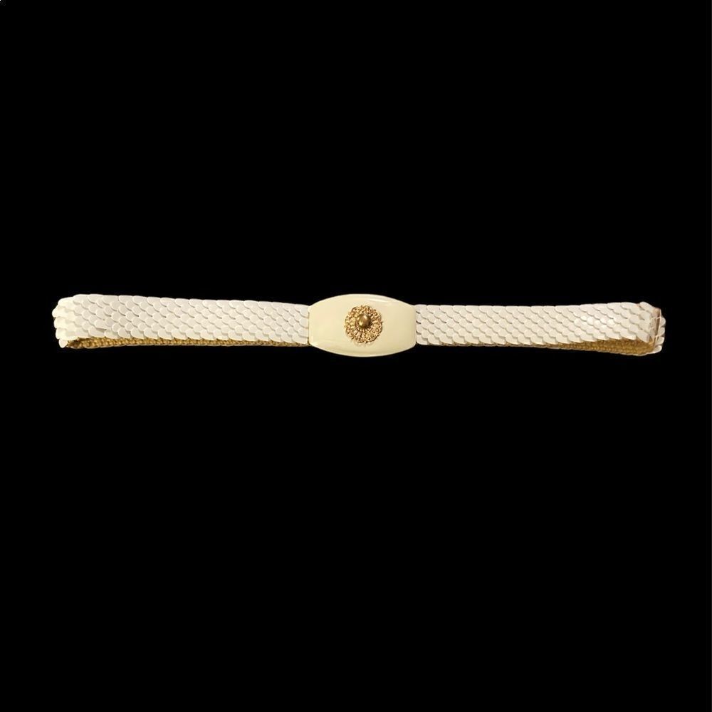 Vintage Ivory Colored Expandable Scales Belt